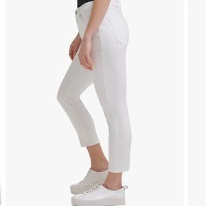 CALVIN KLINE SKINNY CROP DENIM JEANS. SIZE 28/6